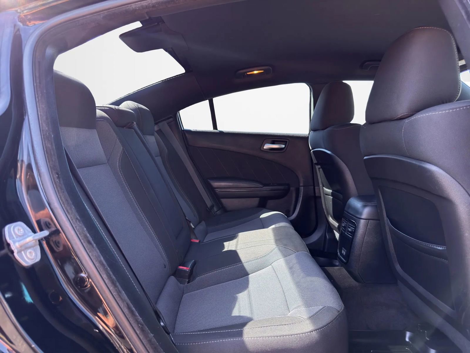 Used 2017 Dodge Charger R/T w/ Blacktop Package image 26