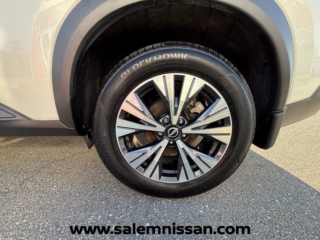 Certified 2023 Nissan Rogue SV w/ SV Premium B Package AWD/4WD image 21