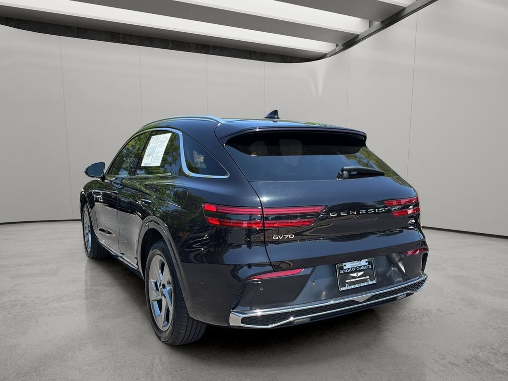 Certified 2026 Genesis GV70 2.5T Advanced AWD/4WD image 3