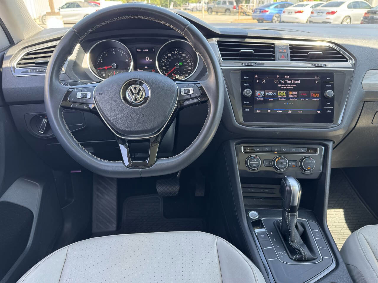 Used 2021 Volkswagen Tiguan SE image 13