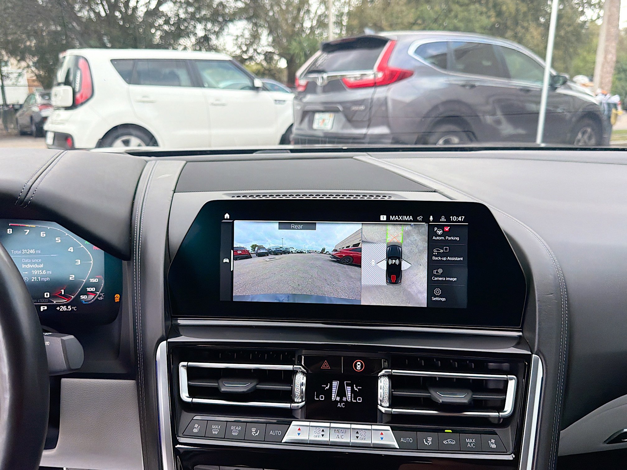 Used 2020 BMW M8 Convertible w/ Driving Assistance Package image 19