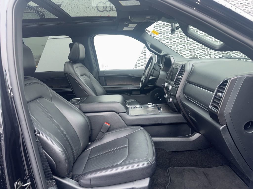 Used 2021 Ford Expedition Limited image 20
