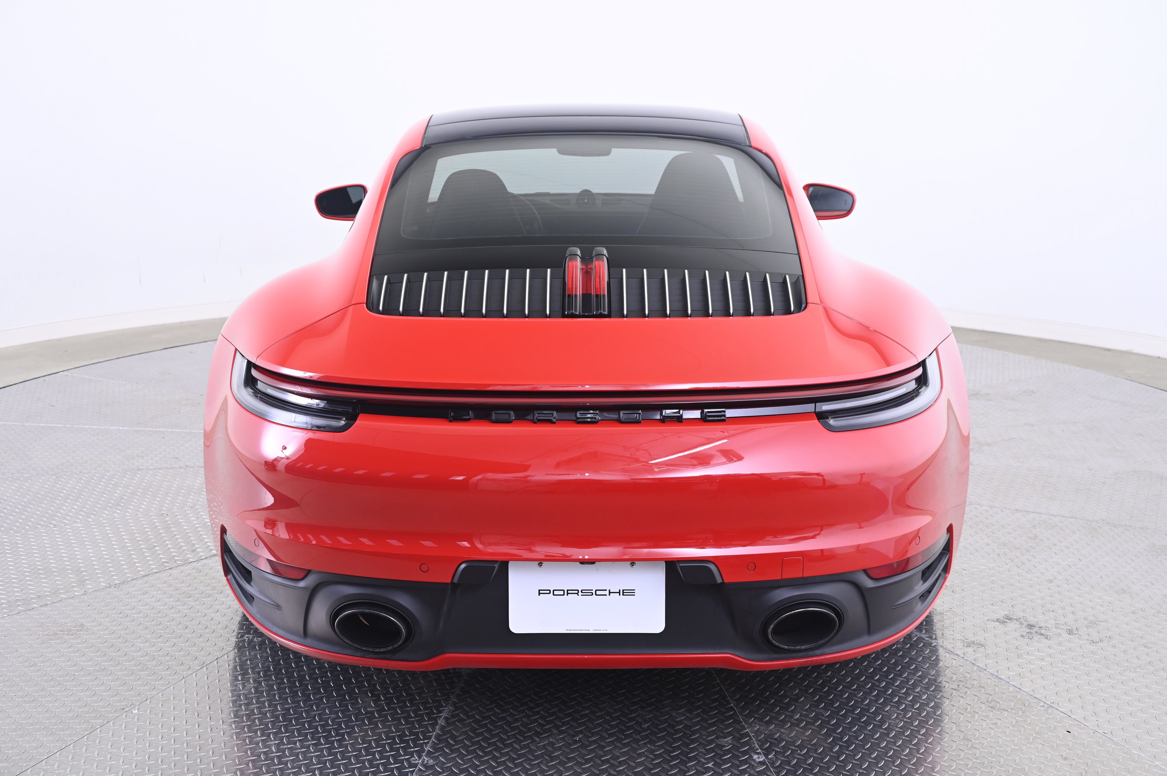 Used 2022 Porsche 911 Carrera S RWD image 6