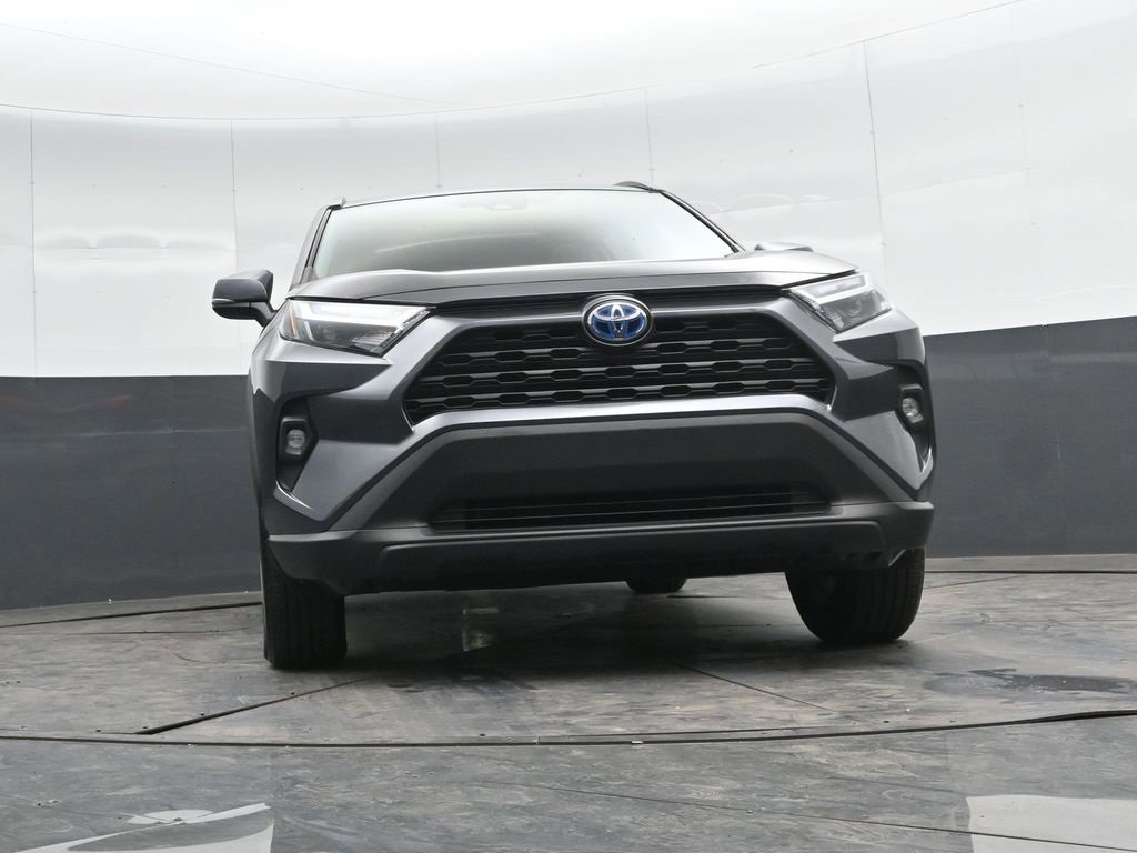 Used 2023 Toyota RAV4 XLE Premium image 45