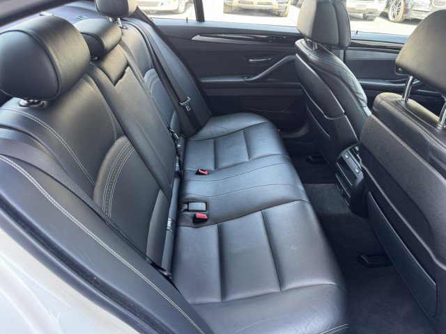 Used 2015 BMW 535d xDrive image 23