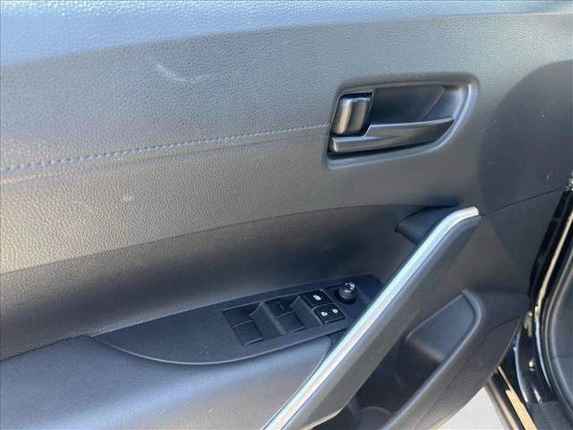 Used 2022 Toyota Corolla Cross LE w/ Moonroof Package FWD image 12