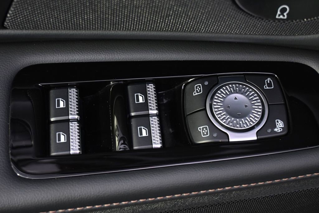 Used 2024 Lincoln Nautilus Reserve w/ Equipment Group 202A AWD/4WD image 21