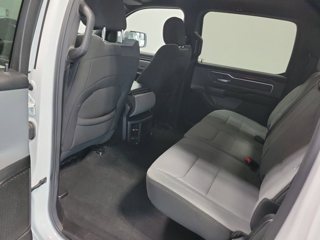 Used 2022 RAM 1500 Big Horn AWD/4WD image 22