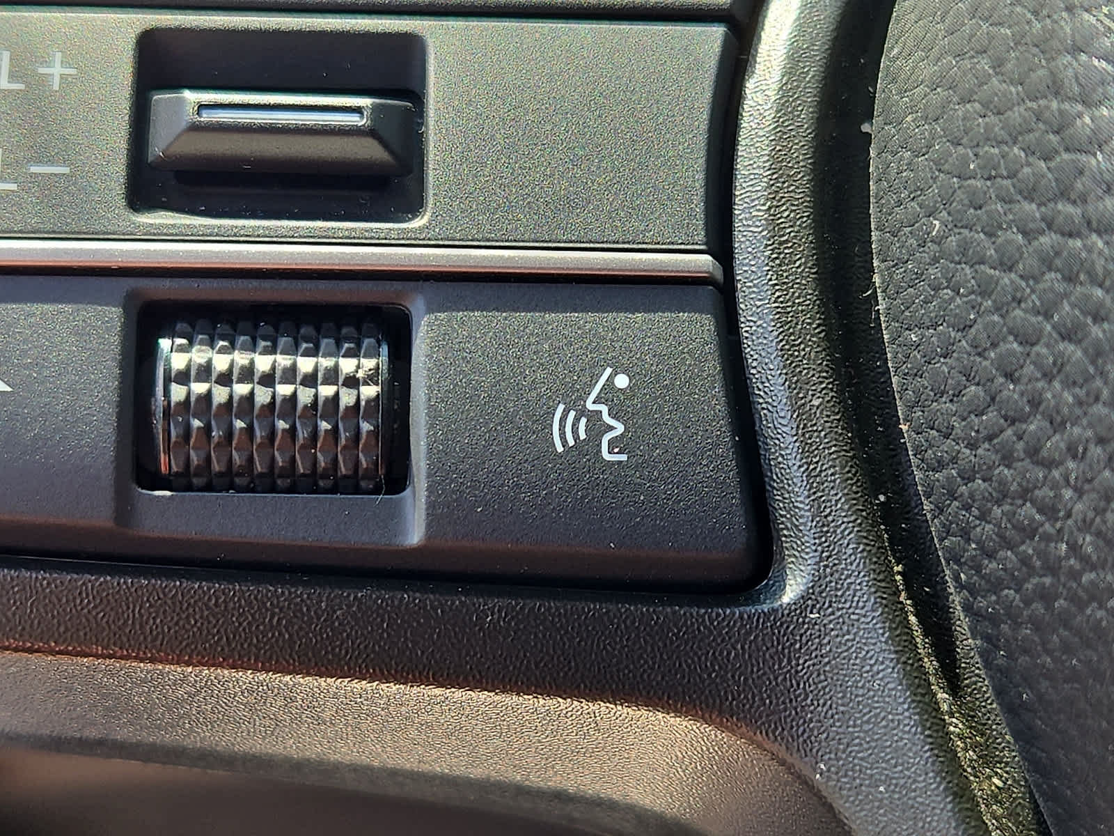 Used 2026 Honda CR-V EX image 28