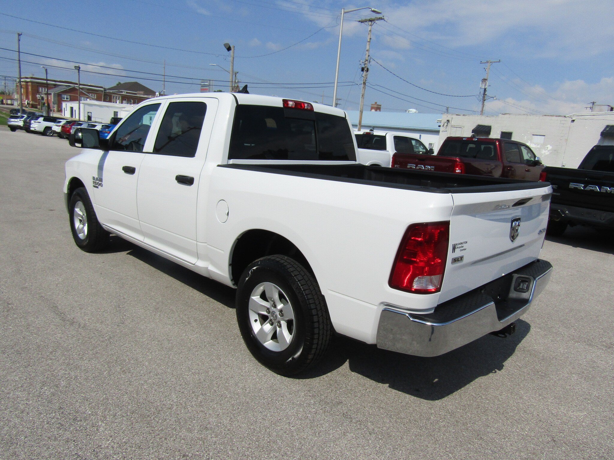 Used 2023 RAM 1500 Classic SLT w/ Trailer & Traction Group AWD/4WD image 5