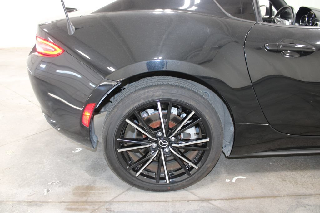 Used 2025 MAZDA MX-5 Miata RF Grand Touring RWD image 18