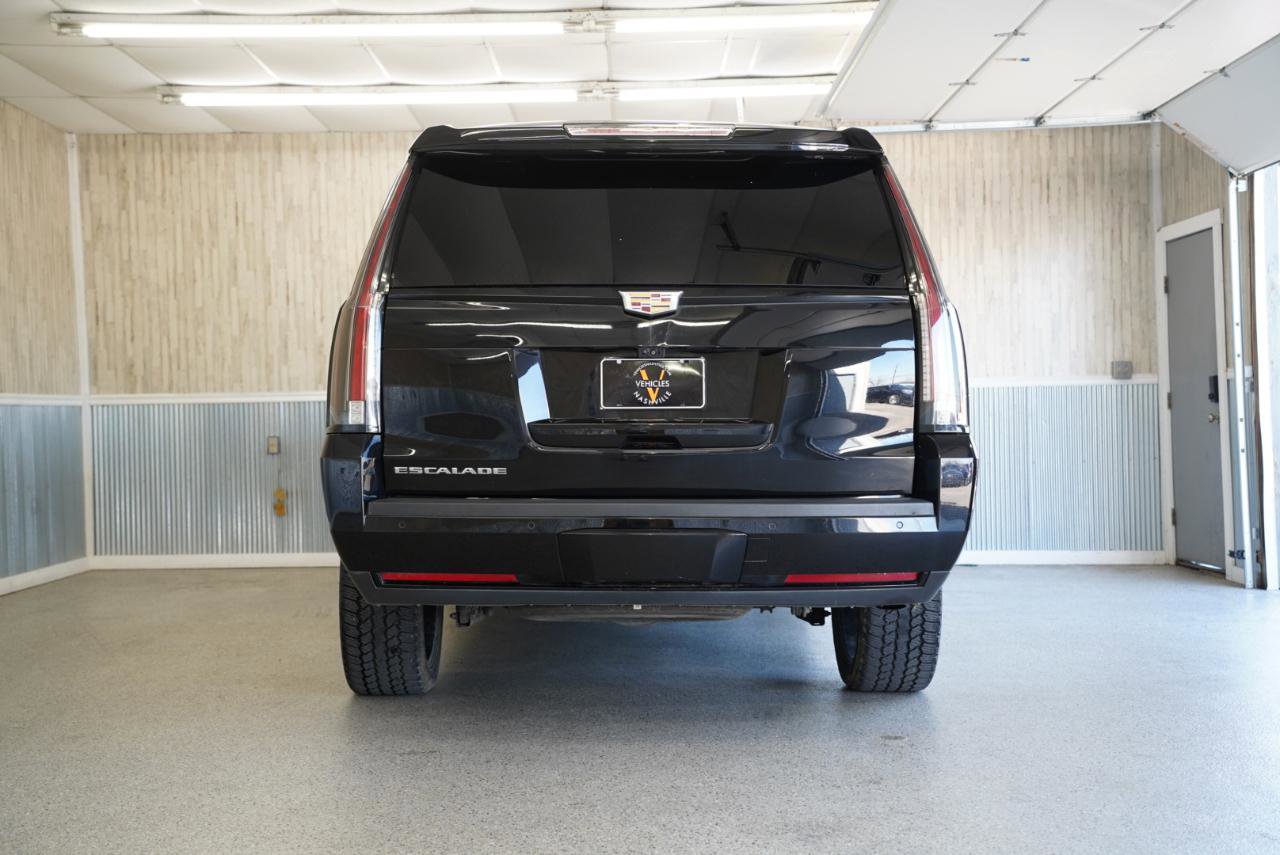 Used 2019 Cadillac Escalade ESV Platinum w/ Escalade Sport Edition image 8