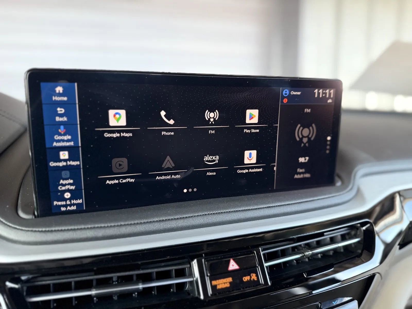 Used 2025 Acura MDX SH-AWD w/ Technology Package image 34