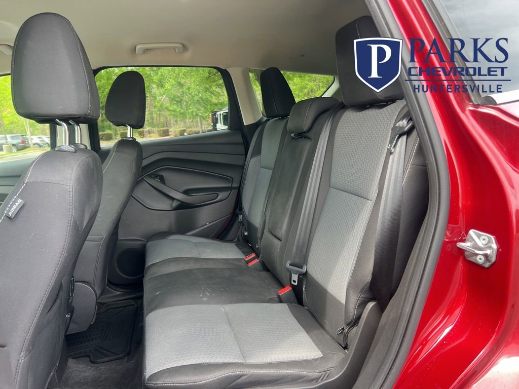 Used 2017 Ford Escape SE w/ SE Cold Weather Package image 13