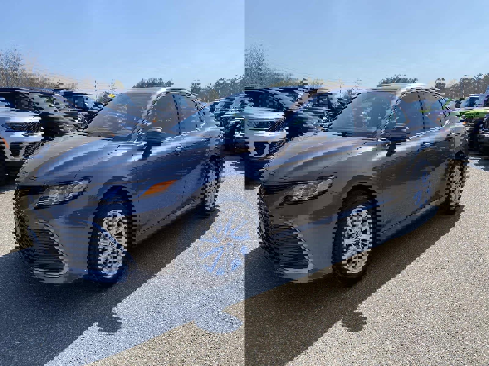 Used 2023 Toyota Camry LE image 8