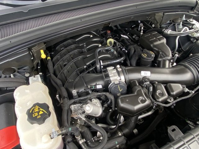 Used 2025 Jeep Grand Cherokee Laredo X w/ Luxury Tech Group I image 11