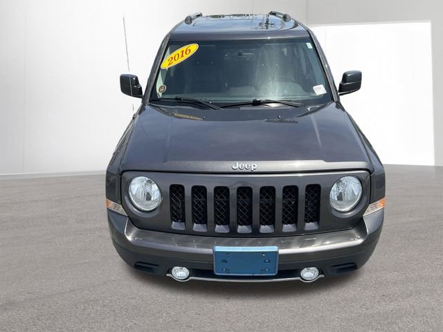 Used 2016 Jeep Patriot High Altitude AWD/4WD image 32
