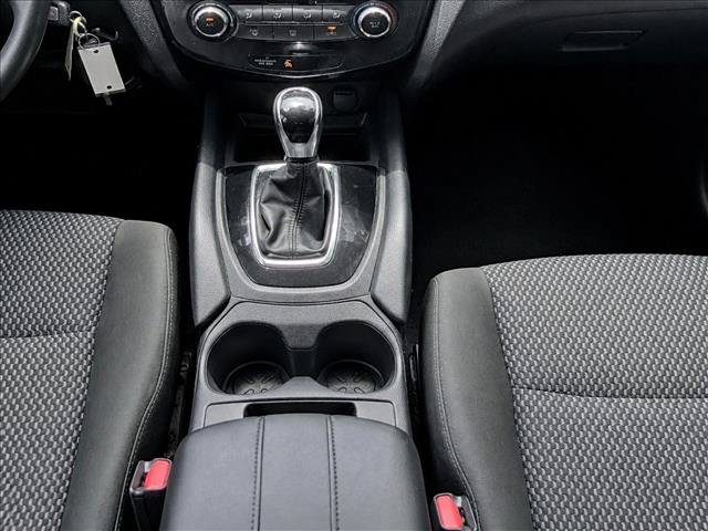 Used 2022 Nissan Rogue Sport S FWD image 17