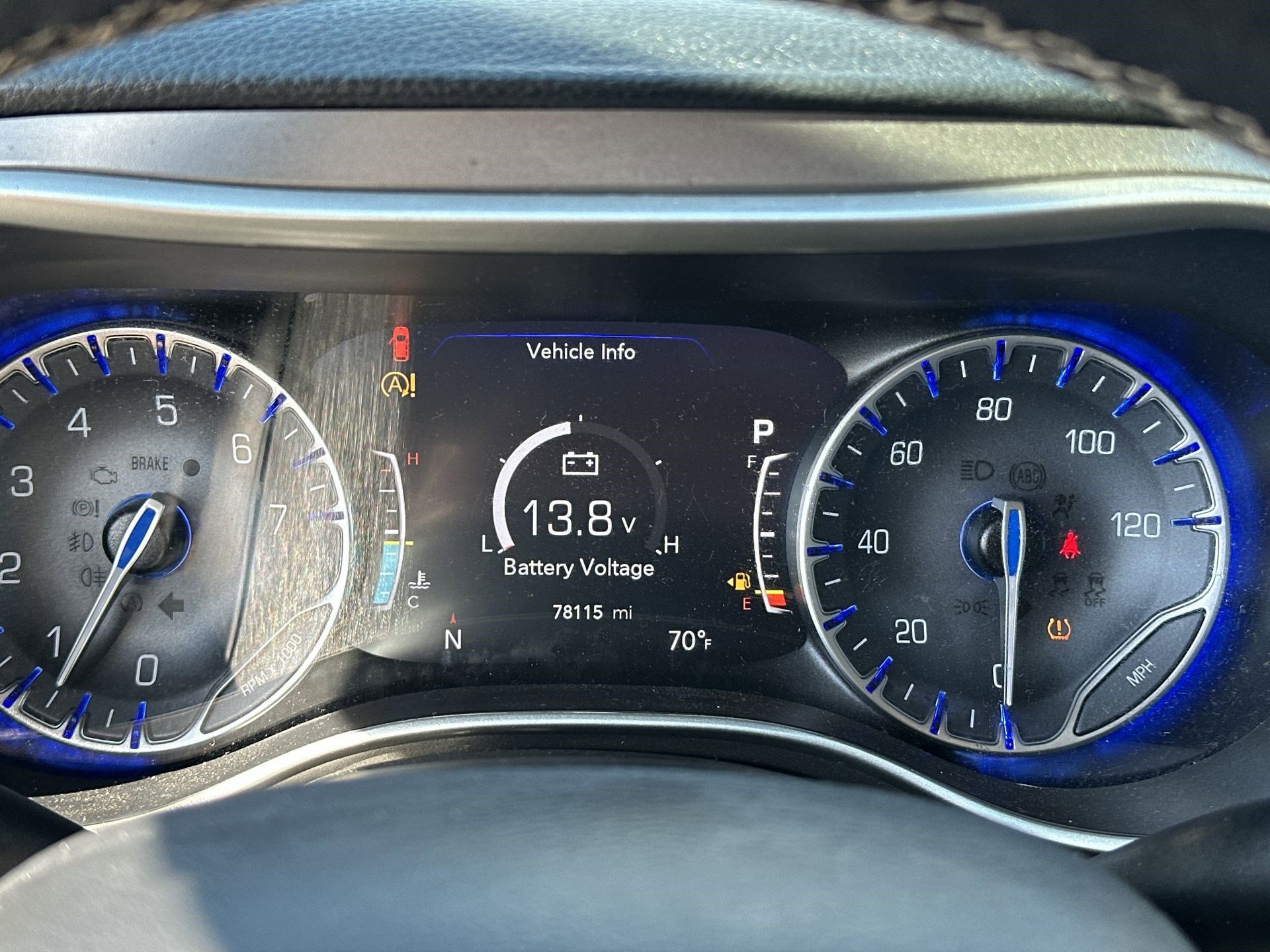 Used 2021 Chrysler Pacifica Touring-L FWD image 10