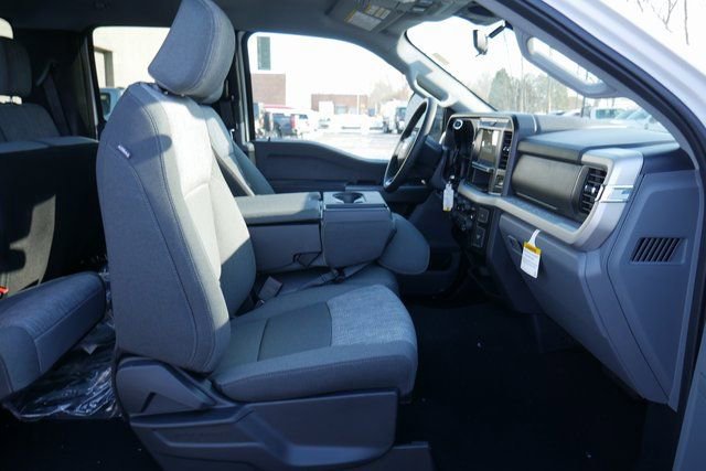 New 2026 Ford F250 XLT w/ FX4 Off-Road Package AWD/4WD image 24