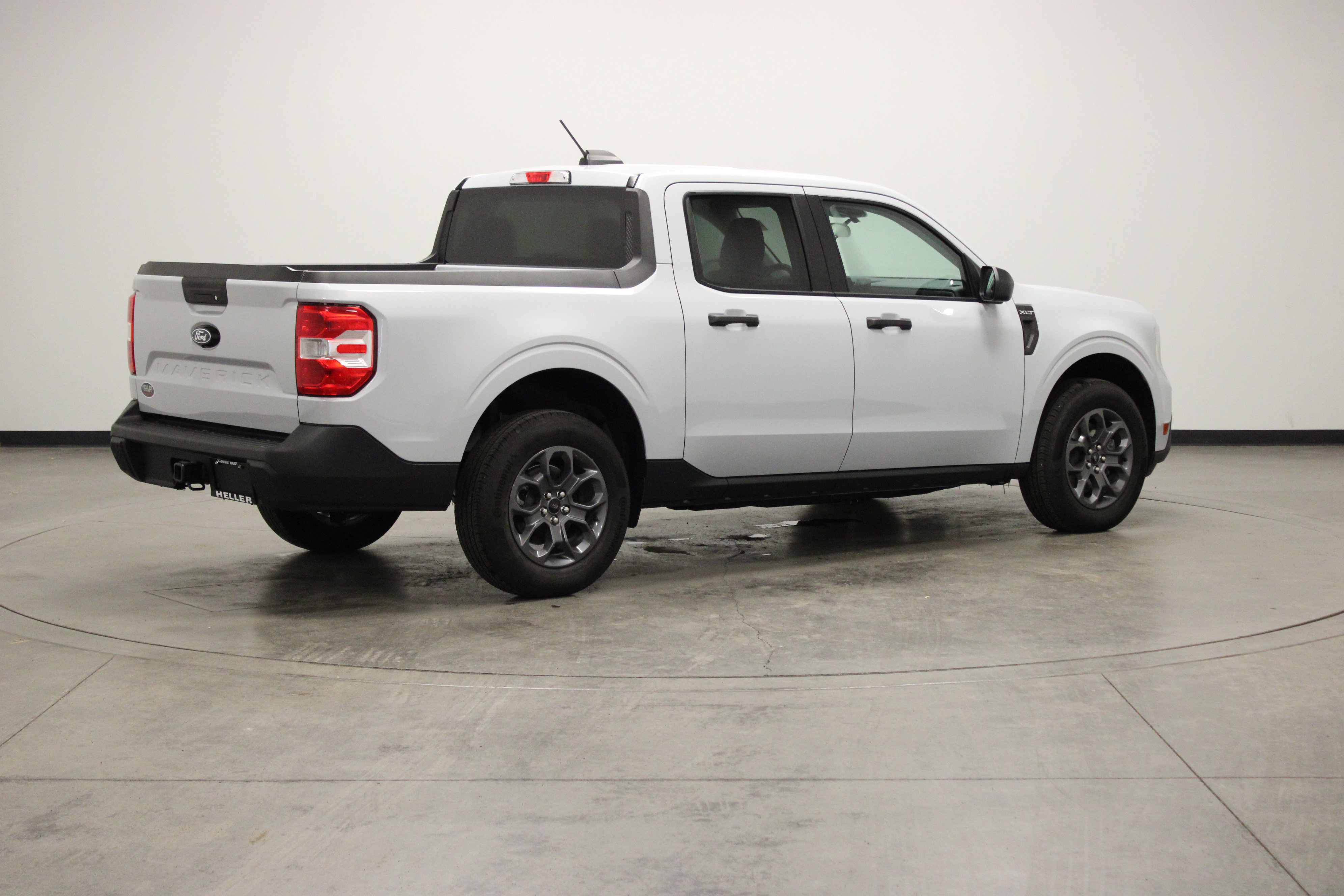 Used 2025 Ford Maverick XLT image 8