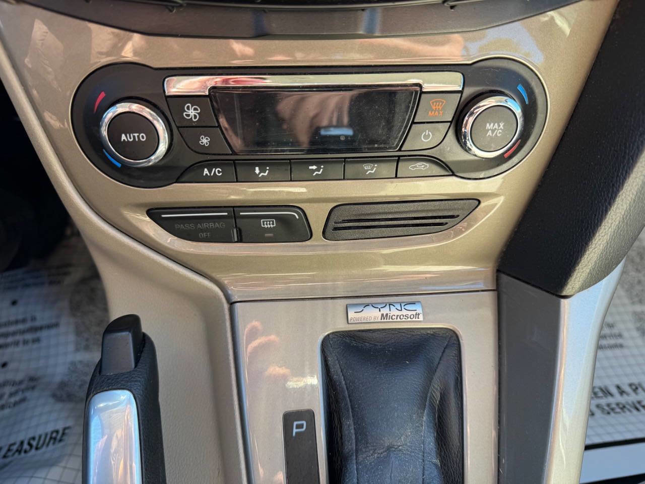 Used 2012 Ford Focus SEL image 21