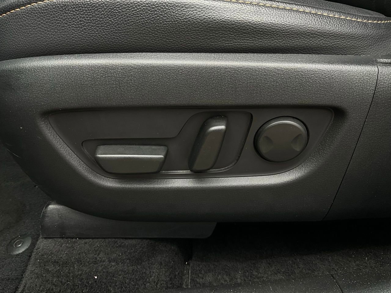 Used 2025 MAZDA CX-70 3.3 Turbo w/ Preferred Package image 11