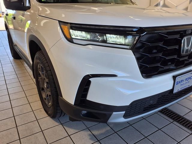 Used 2024 Honda Pilot TrailSport image 25
