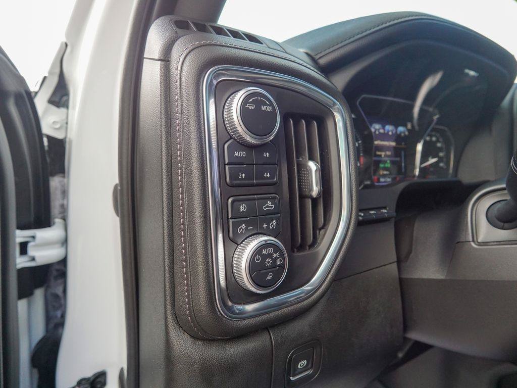 Used 2020 GMC Sierra 3500 Denali w/ Denali Ultimate Package AWD/4WD image 22