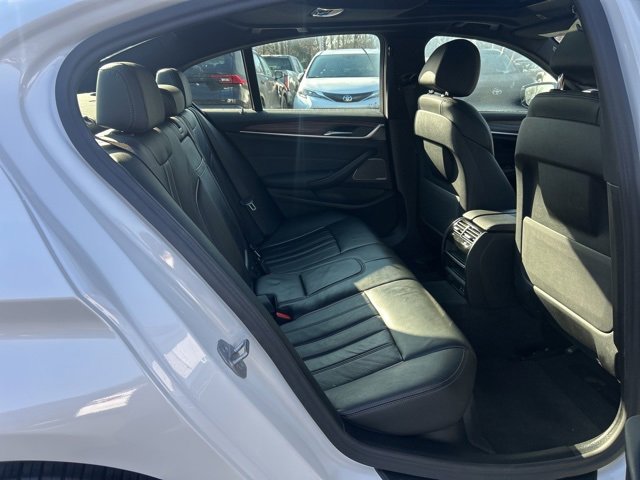 Used 2023 BMW 540i xDrive w/ Premium Package image 15