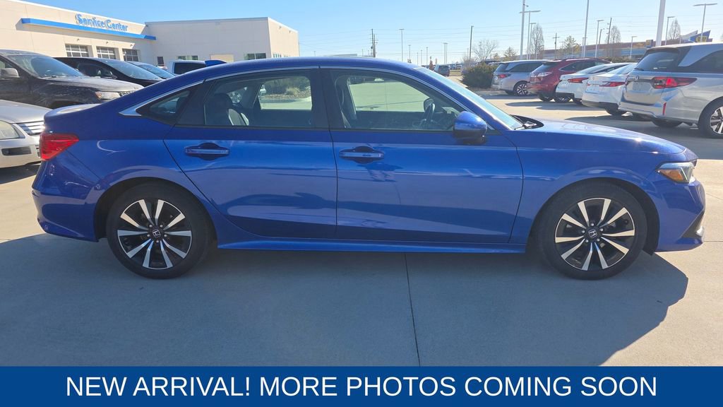 Used 2023 Honda Civic EX image 6