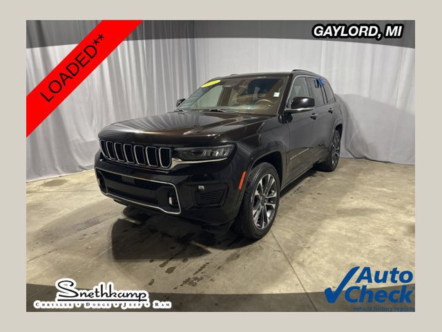 Used 2023 Jeep Grand Cherokee Overland AWD/4WD image 1