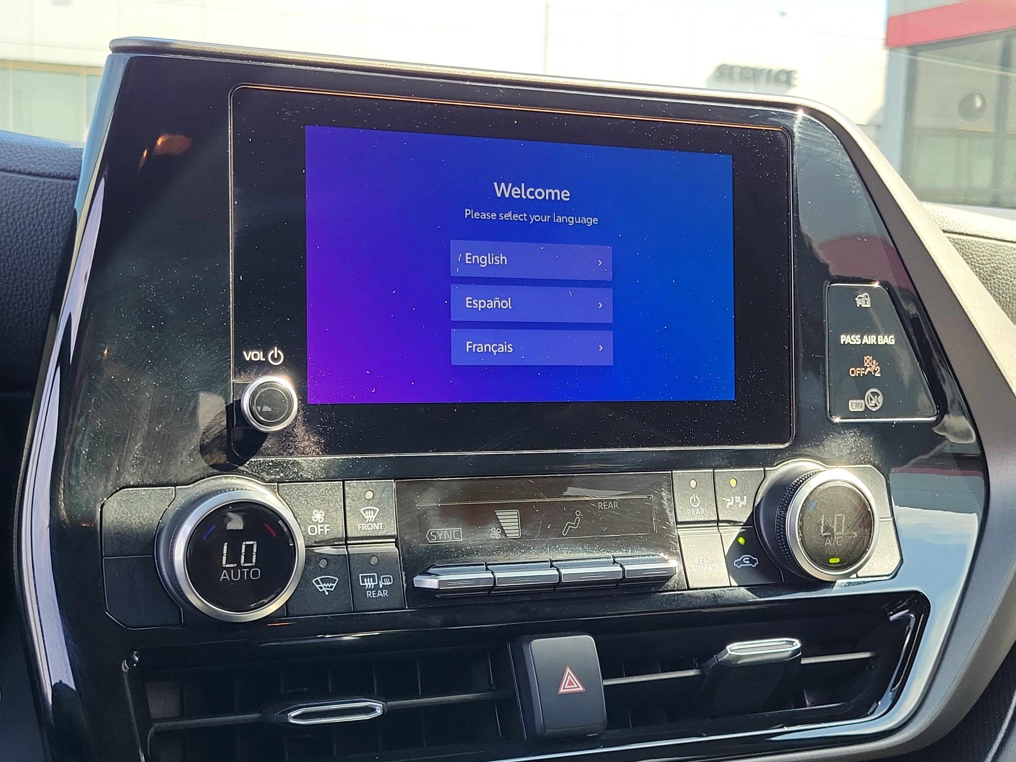 Used 2024 Toyota Highlander LE image 26