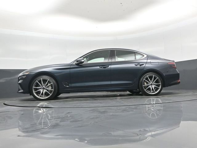 Used 2025 Genesis G70 2.5T image 43