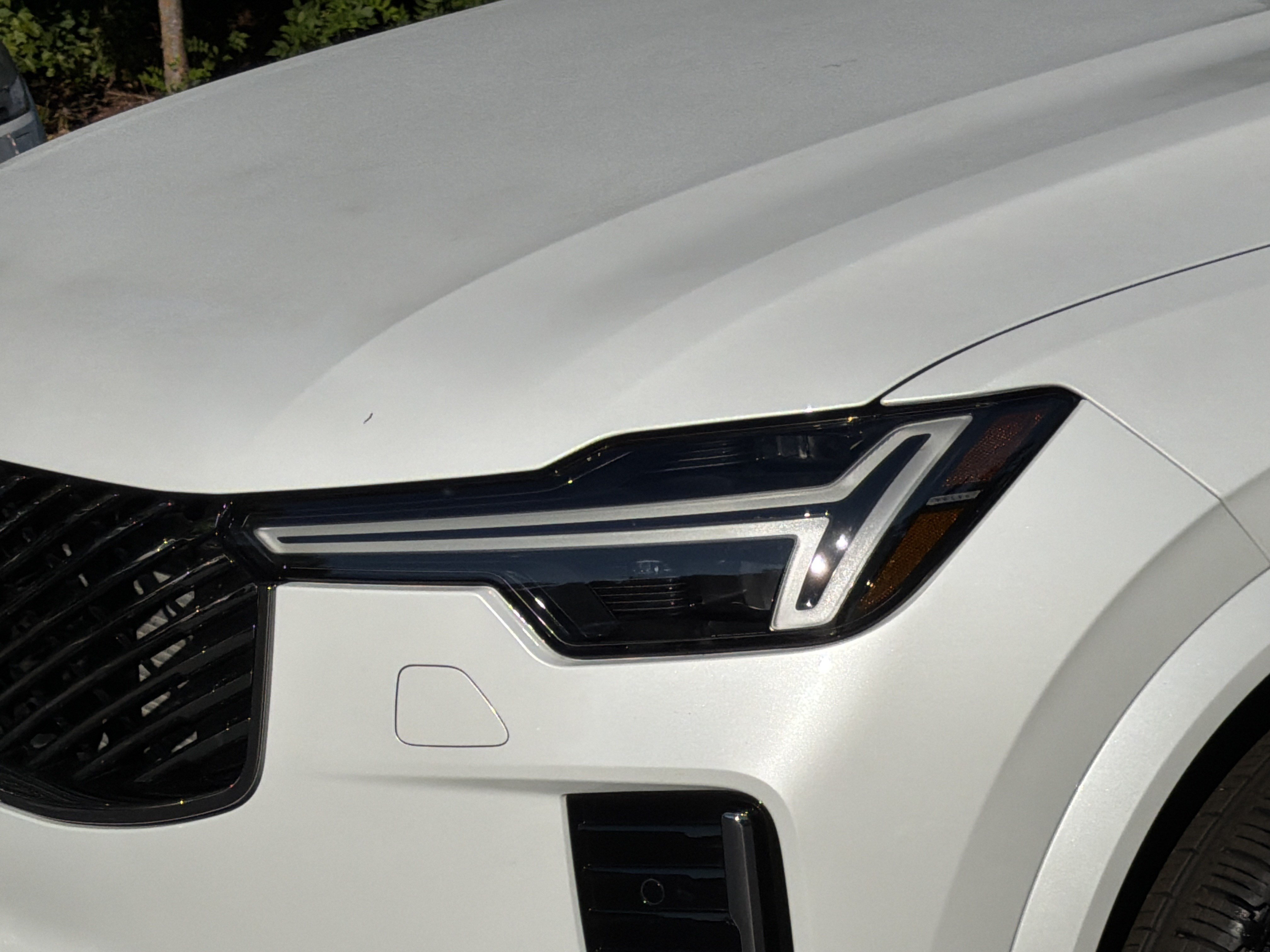 Certified 2026 Volvo XC90 B6 Plus AWD/4WD image 11