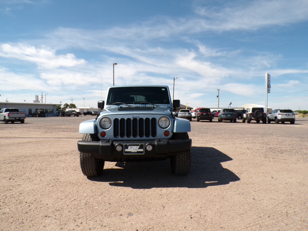 Used 2012 Jeep Wrangler Sahara AWD/4WD image 2