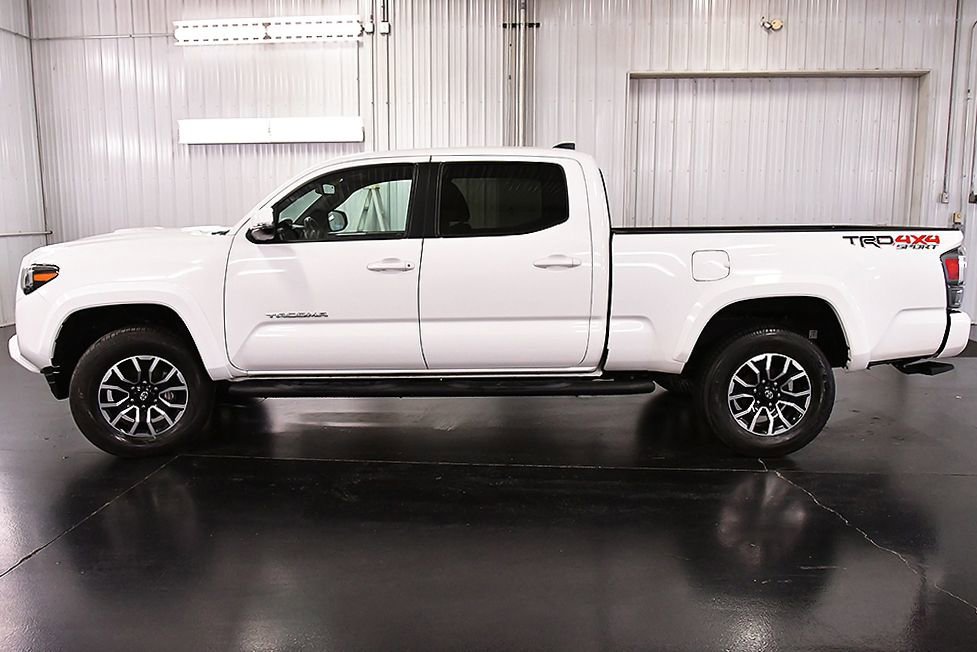Used 2023 Toyota Tacoma TRD Sport image 5