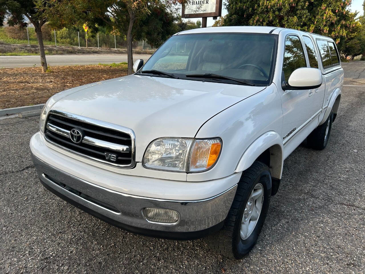 Used 2000 Toyota Tundra Limited AWD/4WD image 3