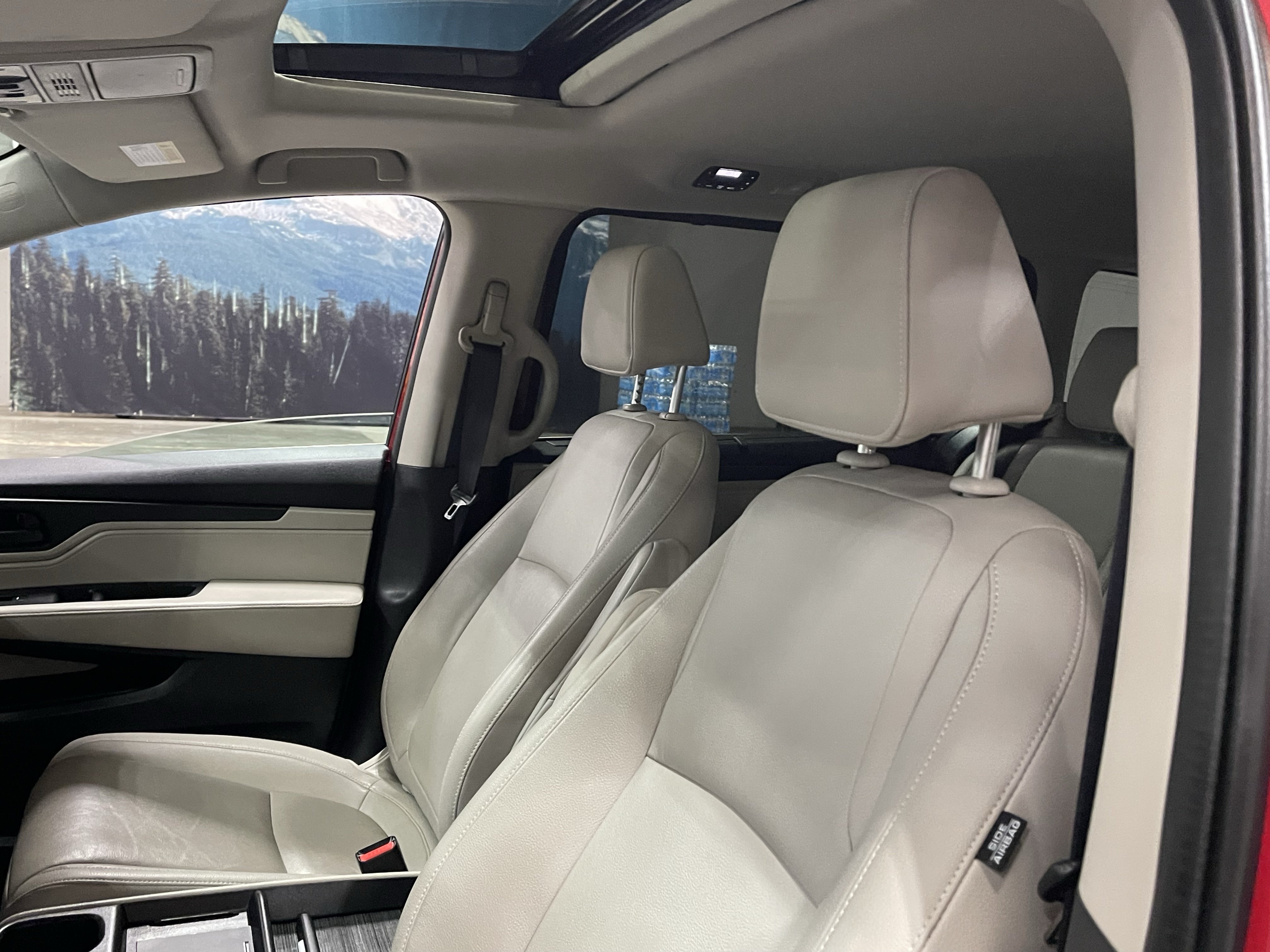 Used 2025 Honda Odyssey EX-L image 17
