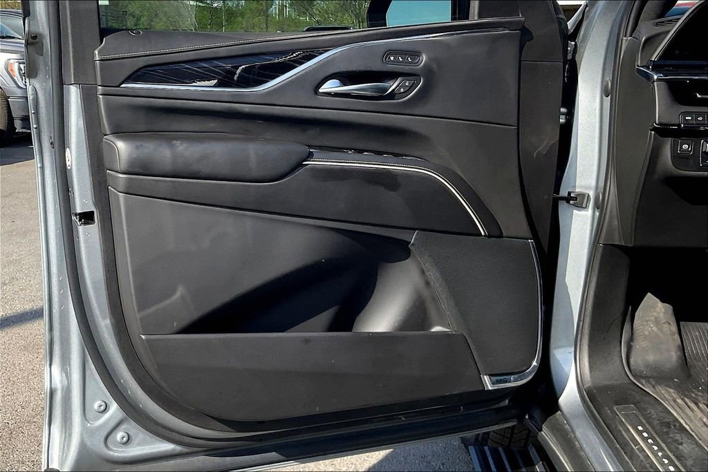 Used 2023 Cadillac Escalade V w/ Heavy-Duty Trailer Package image 22