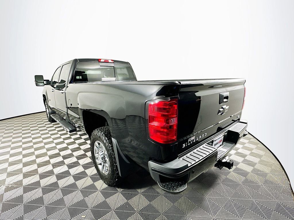 Used 2018 Chevrolet Silverado 3500 LTZ w/ Duramax Plus Package image 7