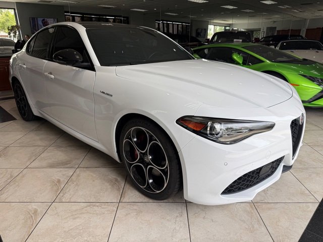 Used 2022 Alfa Romeo Giulia Veloce RWD image 29