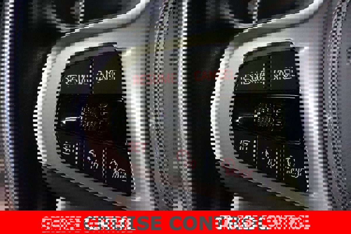 Used 2024 BMW X7 M60i image 15