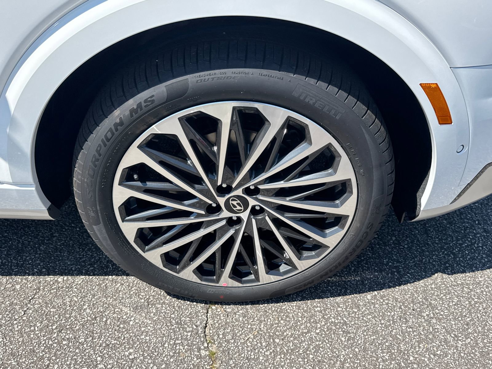 New 2026 Hyundai Palisade Calligraphy AWD/4WD image 13