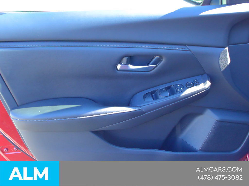 Used 2024 Nissan Sentra SV FWD image 26