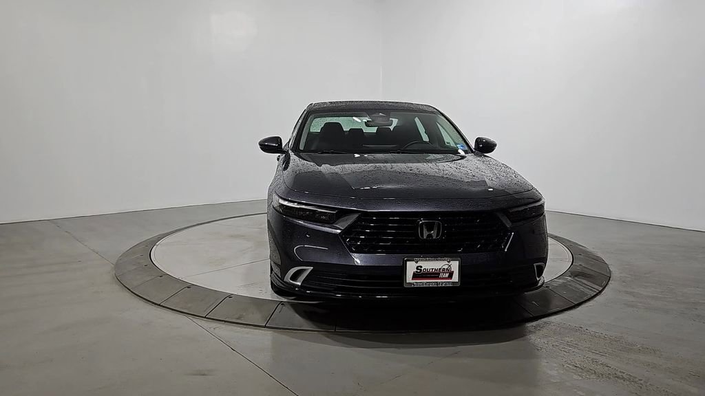 Used 2023 Honda Accord Touring image 8