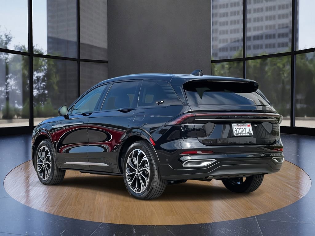 Used 2024 Lincoln Nautilus Reserve w/ Equipment Group 202A image 5