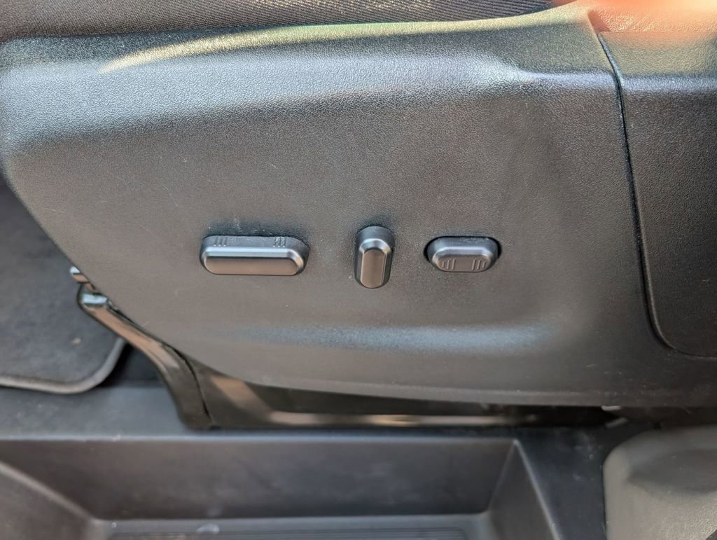 Used 2022 Ford Transit 350 XLT image 20