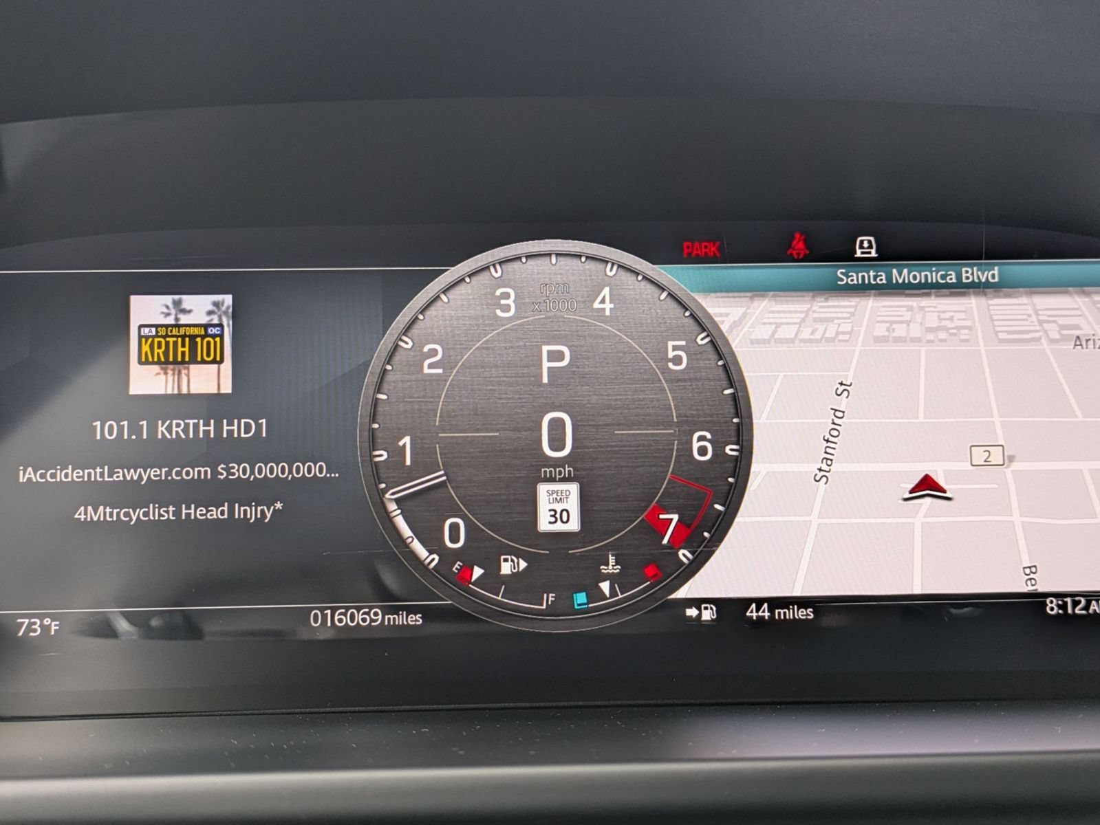 Used 2024 Land Rover Defender 110 SE AWD/4WD image 18