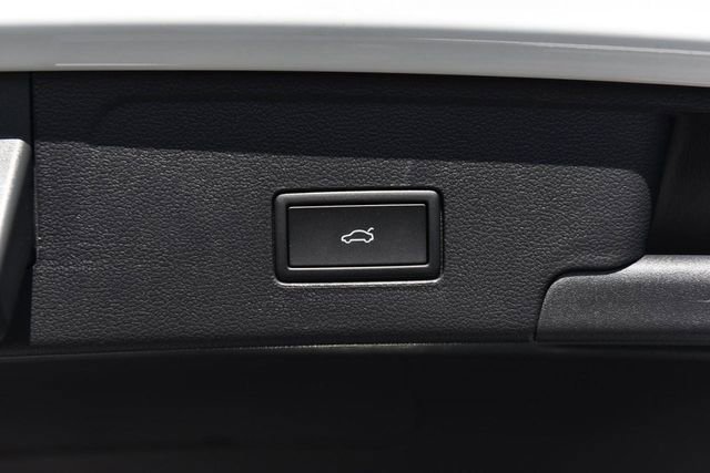 New 2026 Volkswagen Atlas Cross Sport SE image 26